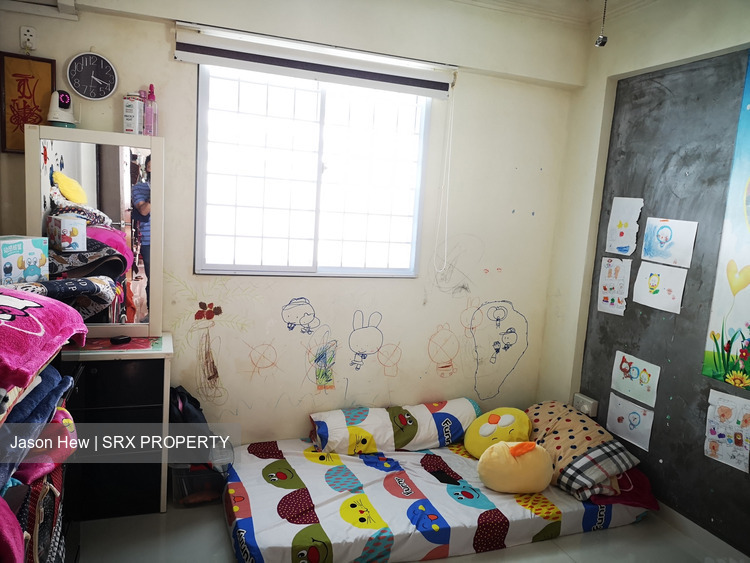 Yishun Avenue 5 thumbnail photo